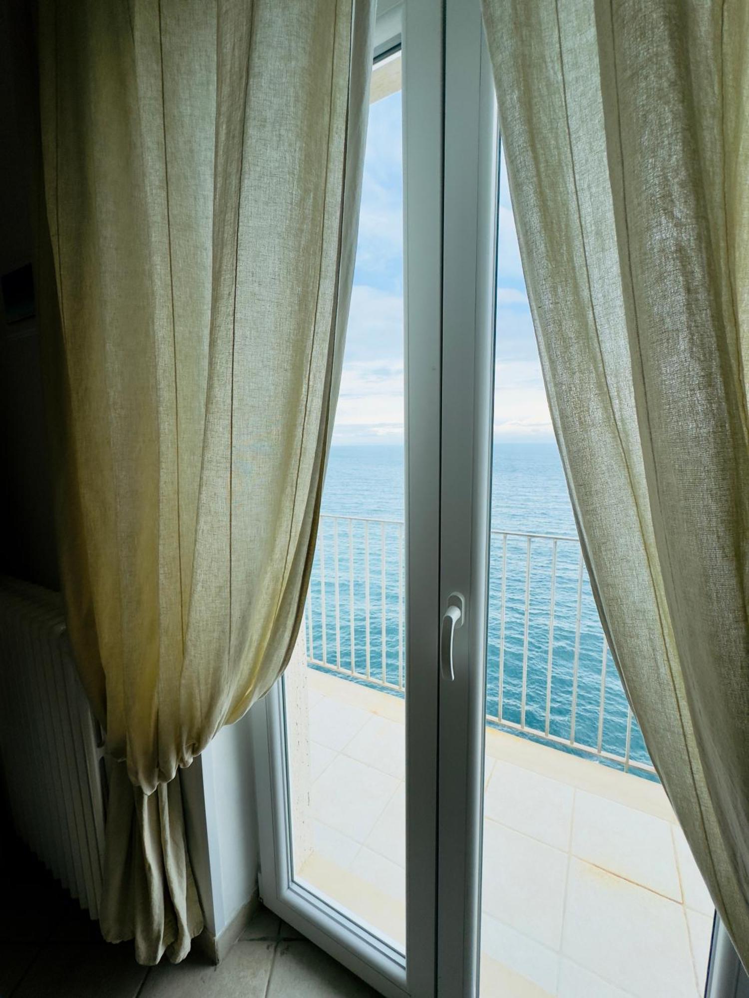 Amoredimare Casa Vacanze Полиньяно-а-Маре Экстерьер фото